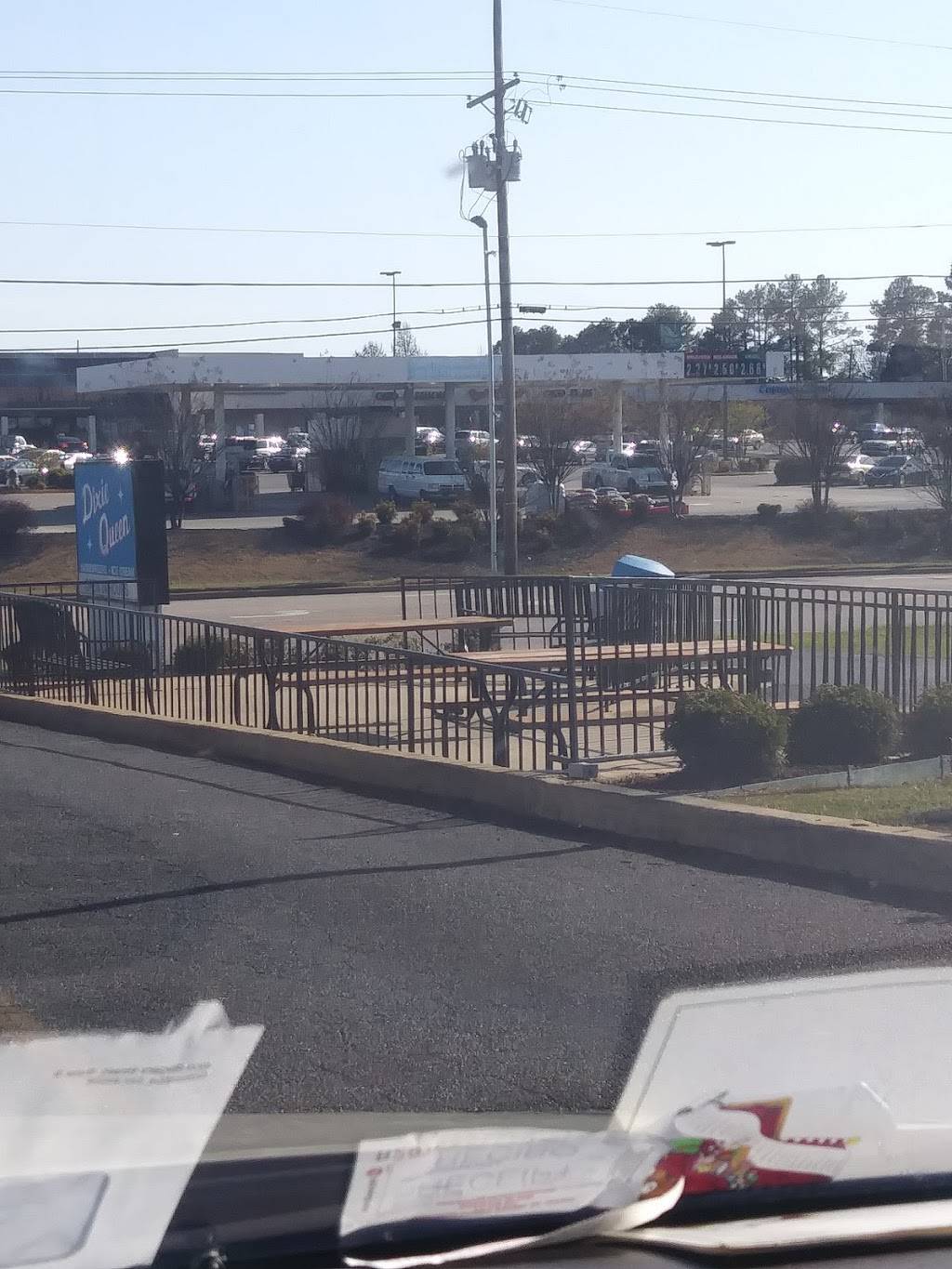 Dixie Queen | restaurant | 380 Stateline Rd W, Southaven, MS 38671, USA | 6624704707 OR +1 662-470-4707
