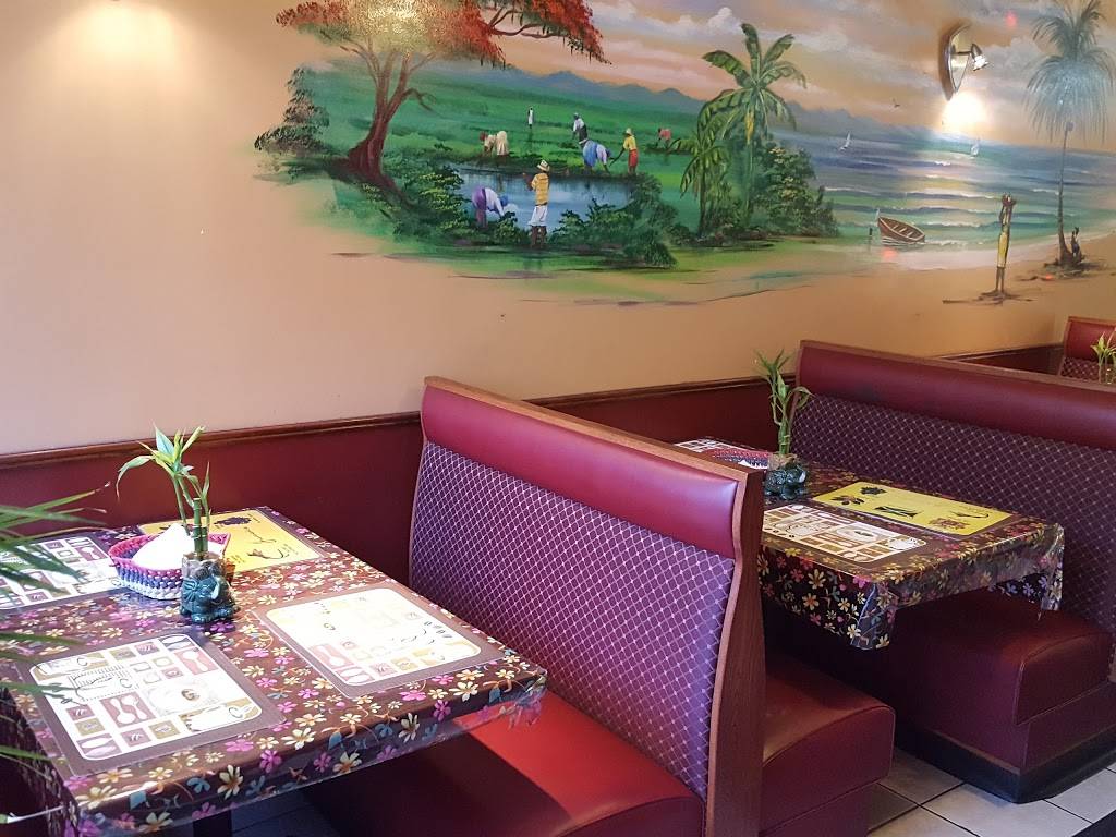 Chef Elvis Caribbean Cuisine | restaurant | 50 S Main St B, Freeport, NY 11520, USA | 5162088395 OR +1 516-208-8395