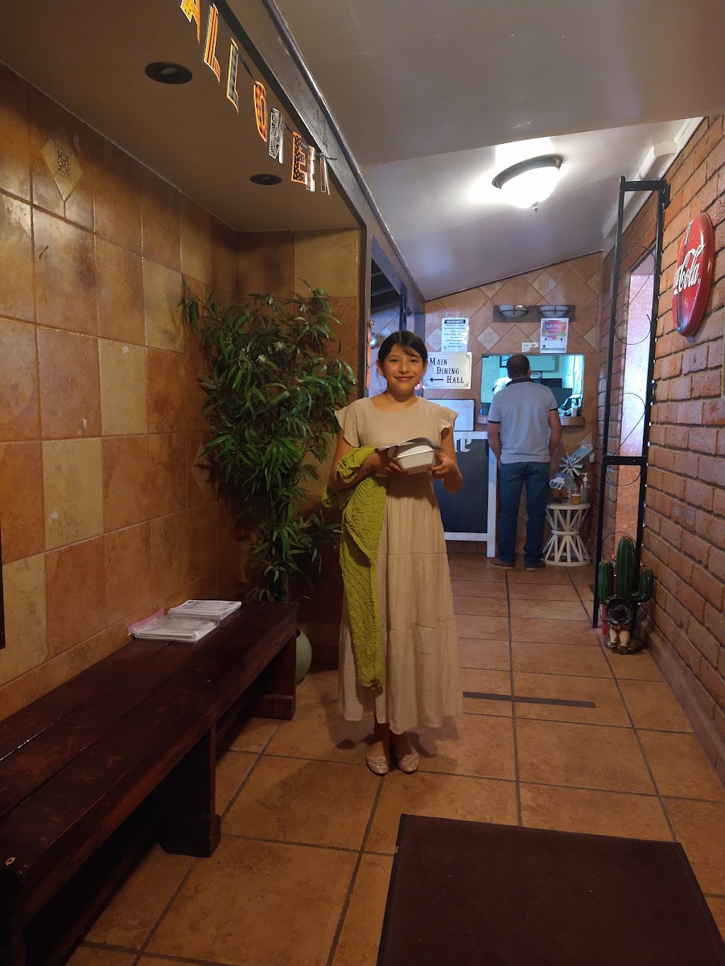 Chuckwagon Grill | restaurant | 13508 US-191, Elfrida, AZ 85610, USA | 5206427580 OR +1 520-642-7580