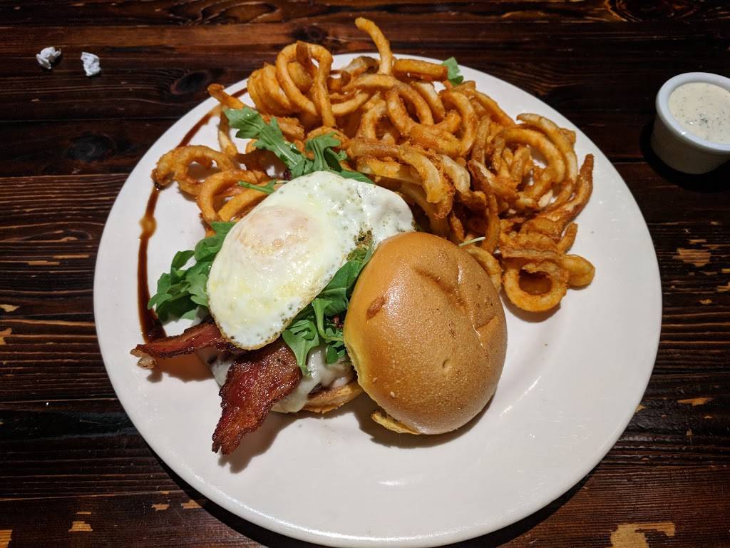 Flippers Gourmet Burgers | restaurant | 2062 Mountain Blvd, Oakland, CA 94611, USA | 5103392082 OR +1 510-339-2082