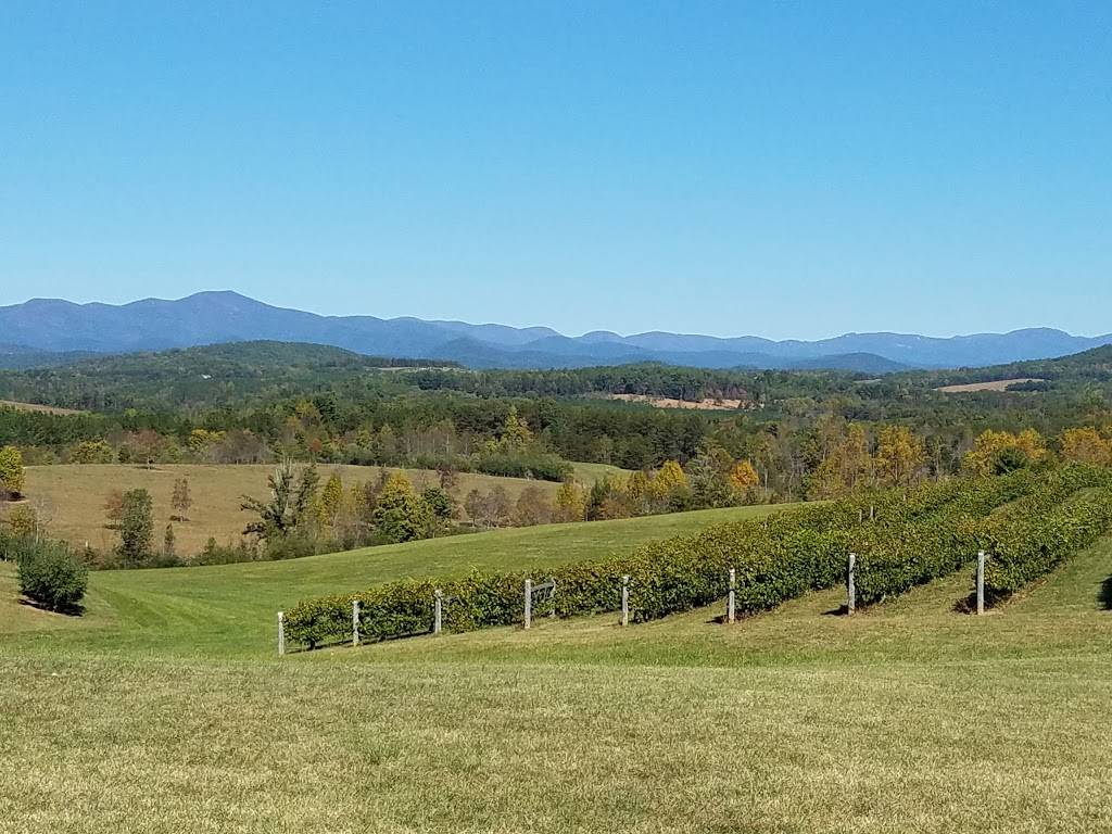 Chattooga Belle Farm | restaurant | 454 Damascus Church Rd, Long Creek, SC 29658, USA | 8646479768 OR +1 864-647-9768