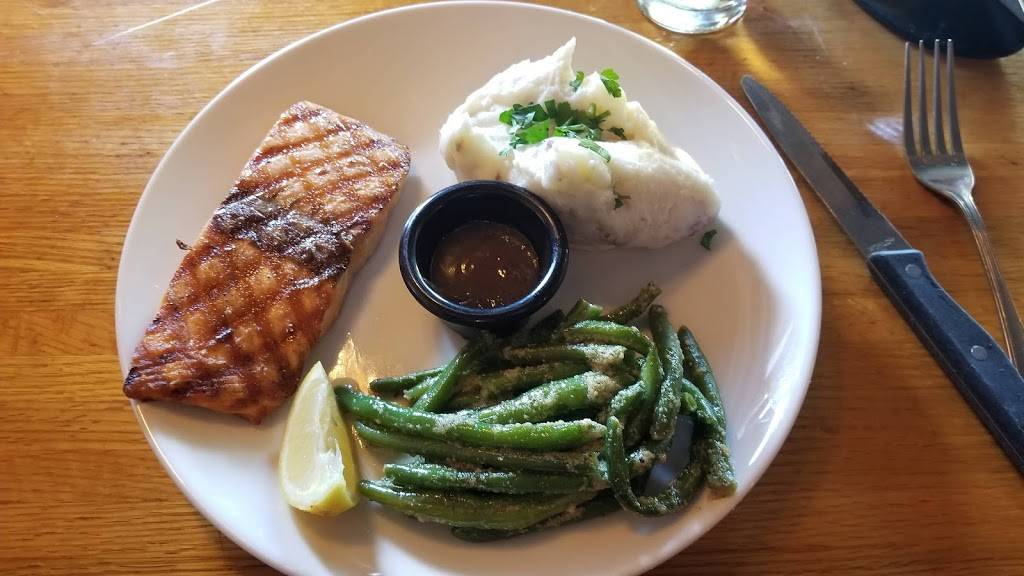 Applebees Grill + Bar | restaurant | 2500 Bell Rd, Auburn, CA 95603, USA | 5308238663 OR +1 530-823-8663