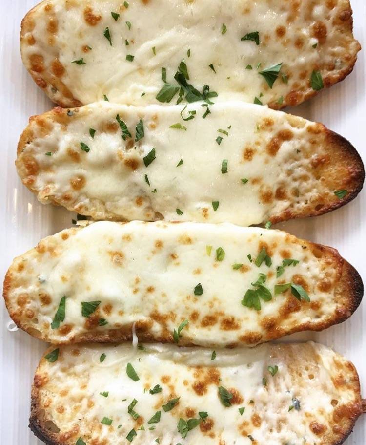 Ginos Long Beach | restaurant | 16 W Park Ave, Long Beach, NY 11561, USA | 5164328193 OR +1 516-432-8193