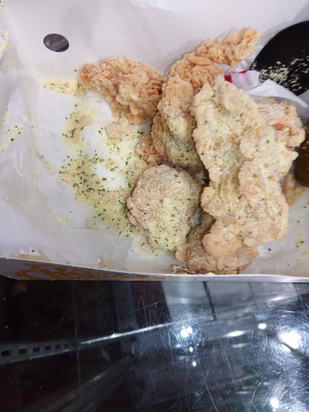 Churchs Chicken | restaurant | 3501 Jensen Dr, Houston, TX 77026, USA | 7132287817 OR +1 713-228-7817