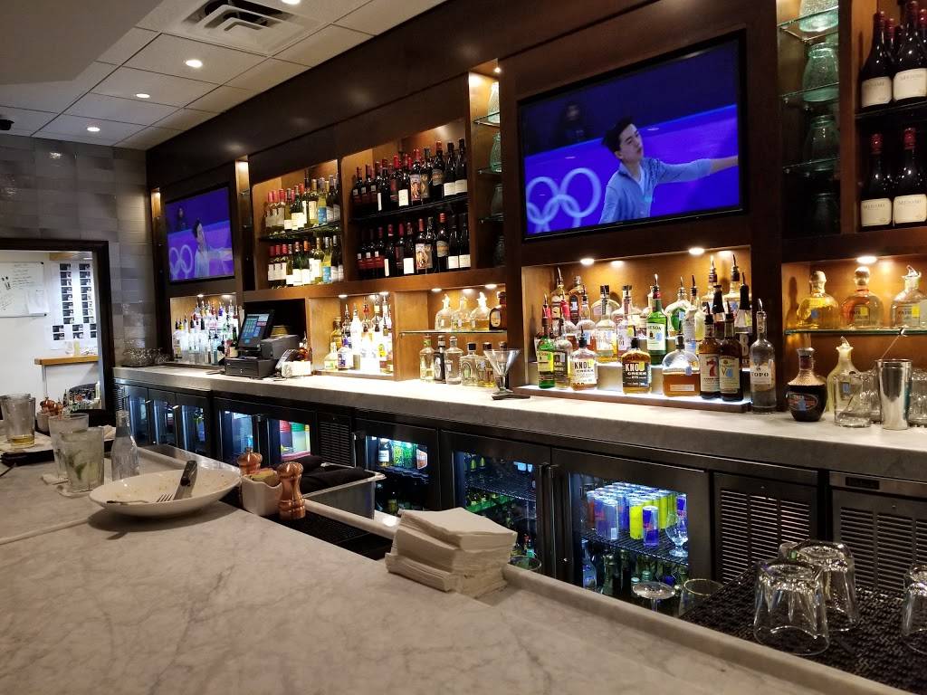 Village Tavern | restaurant | 1903 Westridge Rd, Greensboro, NC 27410, USA | 3362823063 OR +1 336-282-3063