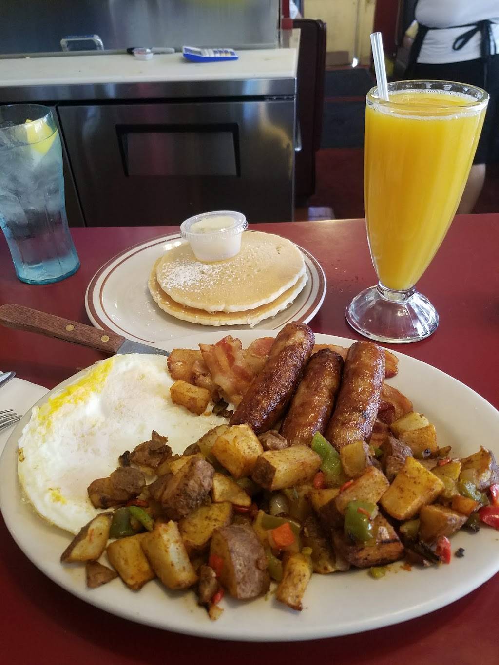 Southern Kitchen | restaurant | 3378 Monterey Rd, San Jose, CA 95111, USA | 4082254381 OR +1 408-225-4381