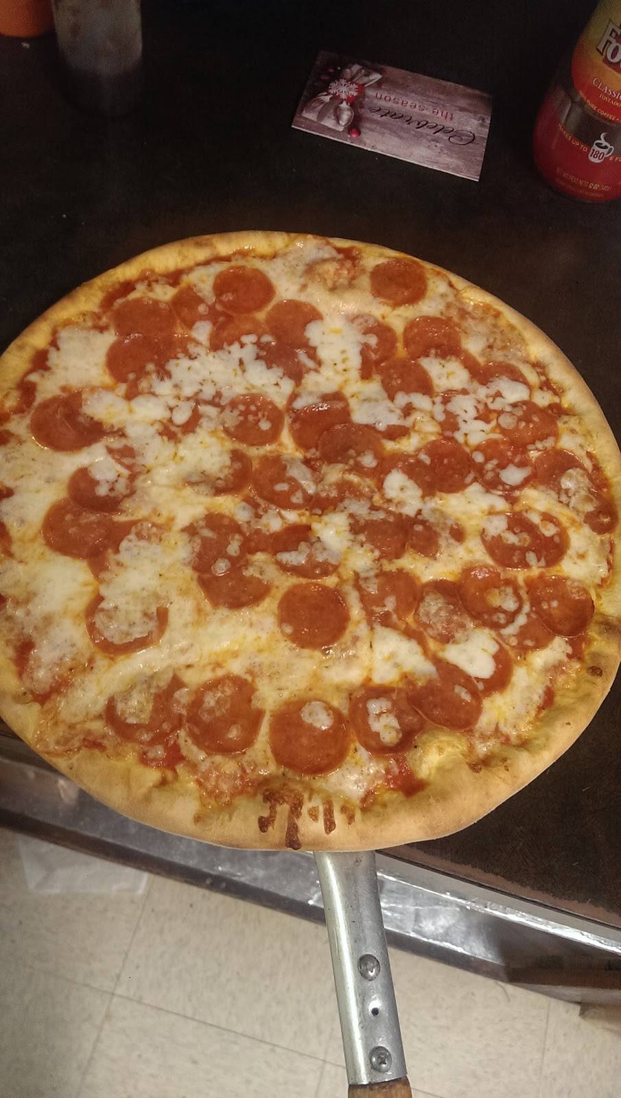 Pizza Bella | restaurant | 1013 S Main St, Woodstock, VA 22664, USA | 5404595363 OR +1 540-459-5363