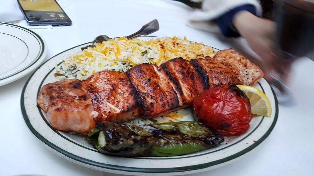 Raffis Place | restaurant | 211 E Broadway, Glendale, CA 91205, USA | 8182407411 OR +1 818-240-7411