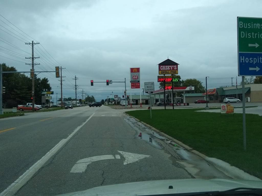 Caseys | meal takeaway | 1112 W 4th St, Vinton, IA 52349, USA | 3194722265 OR +1 319-472-2265