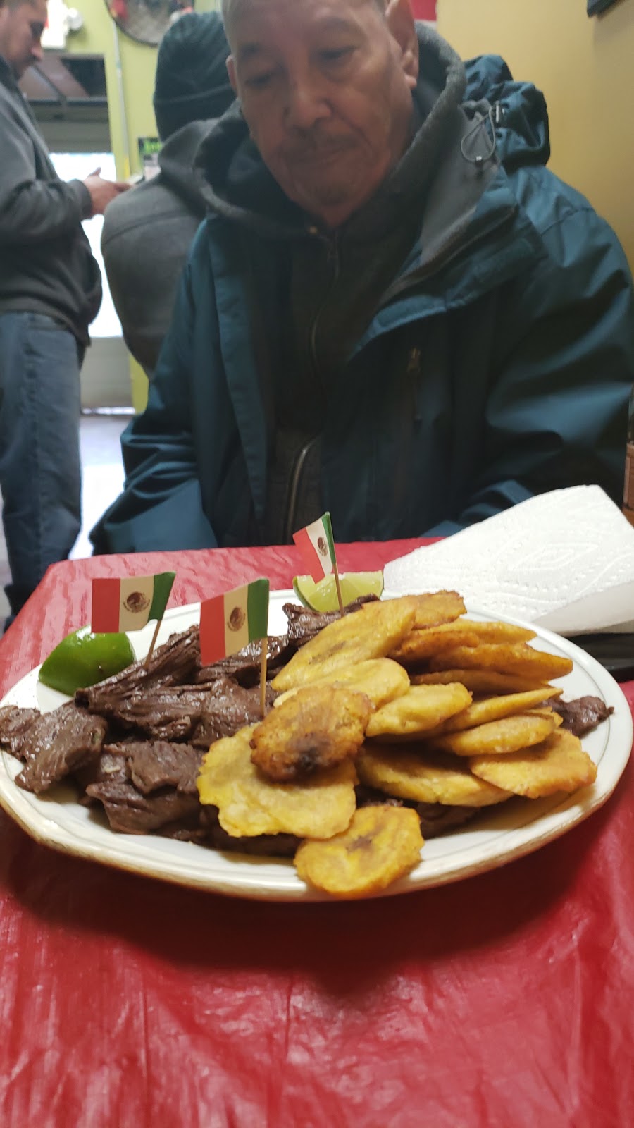 Los Potrillos Deli | restaurant | 33 S Central Ave, Valley Stream, NY 11580, USA | 5165992260 OR +1 516-599-2260