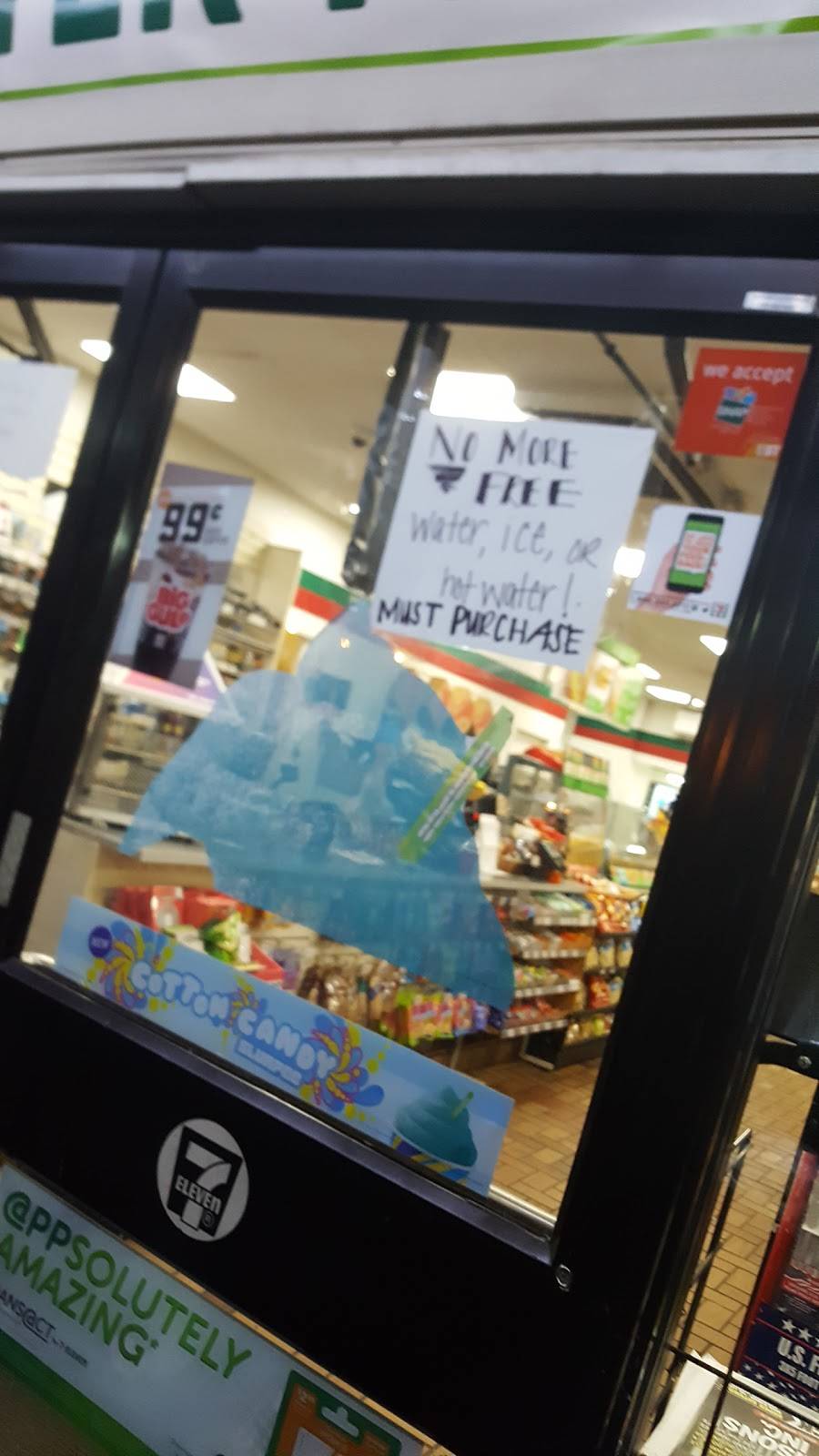 7-Eleven - Closed | bakery | 3967-81 Kensington Ave, Philadelphia, PA 19124, USA | 2157443815 OR +1 215-744-3815