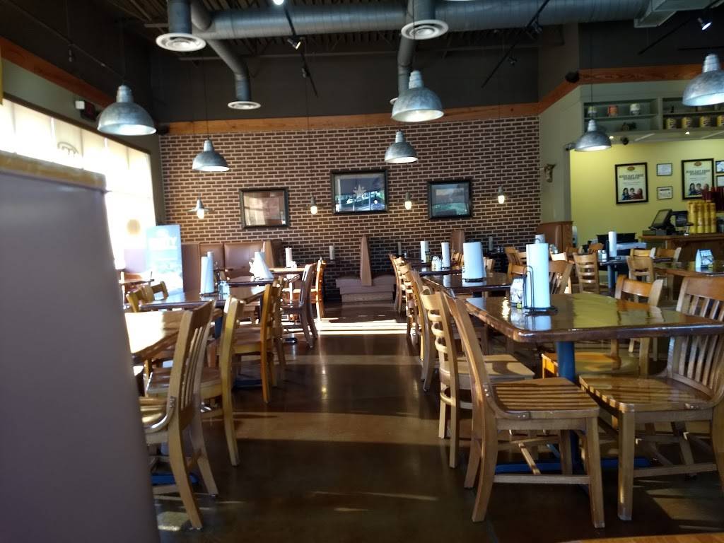 Dickeys Barbecue Pit | restaurant | 1224 N Highway 377, #221, Roanoke, TX 76262, USA | 8174913100 OR +1 817-491-3100