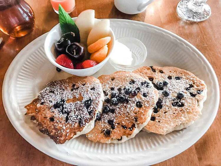 The Causeway Restaurant | restaurant | 5 3rd St, St George, ME 04859, USA | 2075947644 OR +1 207-594-7644