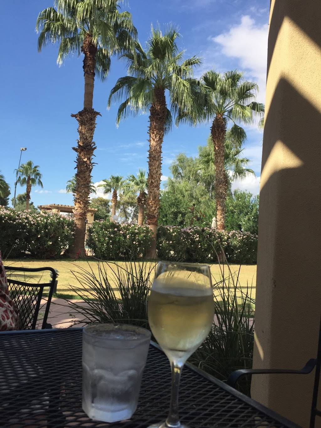 Dukes Lounge/Legends Restaraunt | restaurant | 12684 Gila Bend Hwy, Casa Grande, AZ 85193, USA | 5203818112 OR +1 520-381-8112