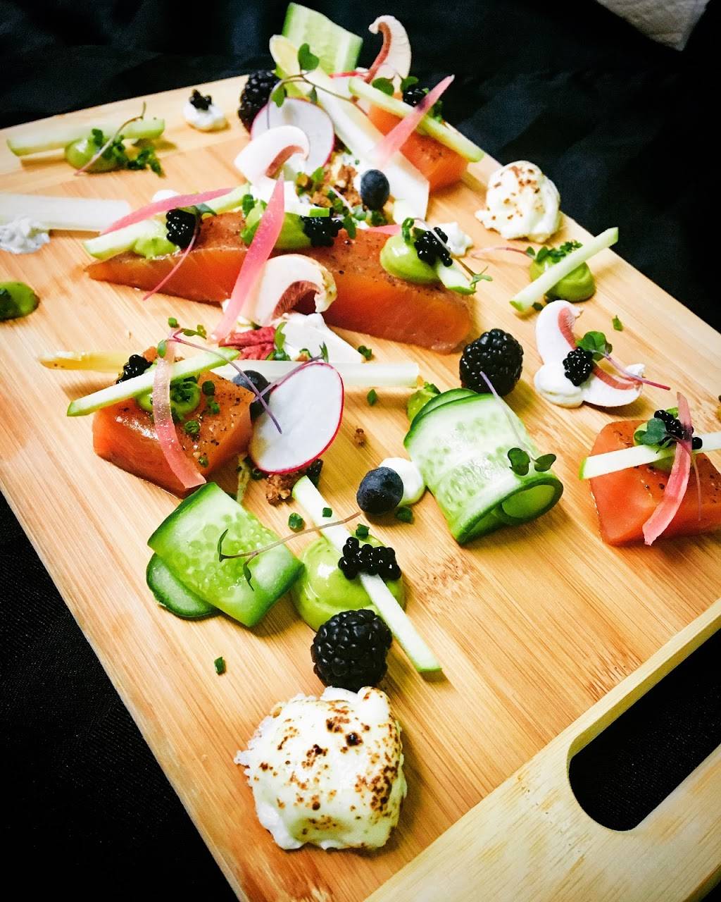 Restaurant Au Galop | restaurant | 100 Chemin de Laprairie, Bromont, QC J2L 2N6, Canada | 4503302882 OR +1 450-330-2882