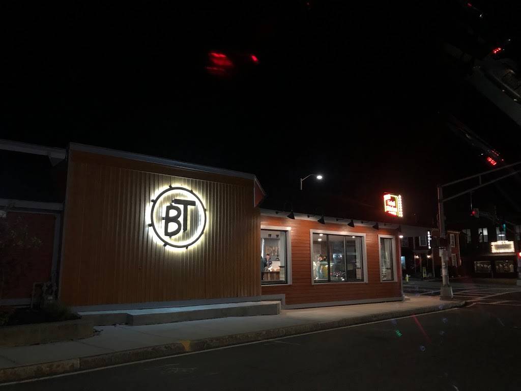 B.T.s Fried Chicken and BBQ | restaurant | 318 Park Ave, Worcester, MA 01609, USA | 7745306152 OR +1 774-530-6152