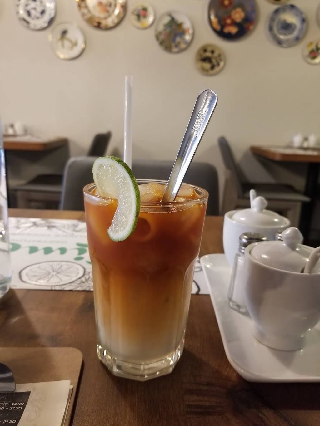 Lime Griffintown | restaurant | 1510 Rue Notre-Dame Ouest, Montréal, QC H3C 1L1, Canada | 5149033858 OR +1 514-903-3858