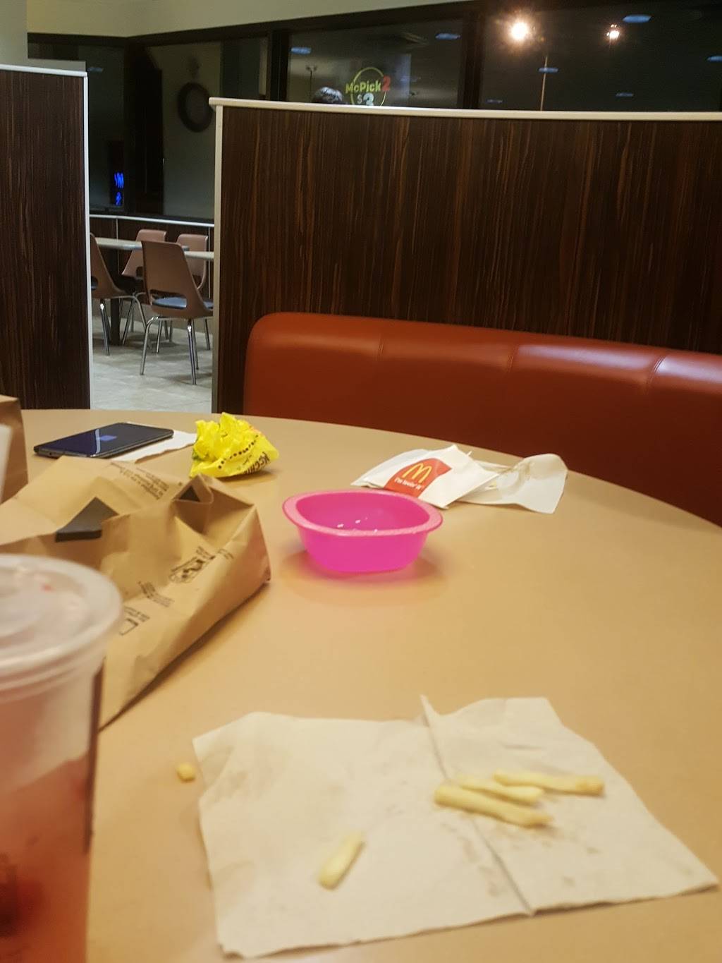 McDonalds | cafe | 2111 Eastern Ave, Plymouth, WI 53073, USA | 9208924117 OR +1 920-892-4117