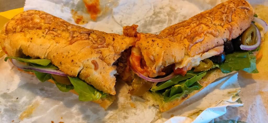 Subway Restaurants | restaurant | 1001 Jones St, Fort Worth, TX 76102, USA | 8178109694 OR +1 817-810-9694