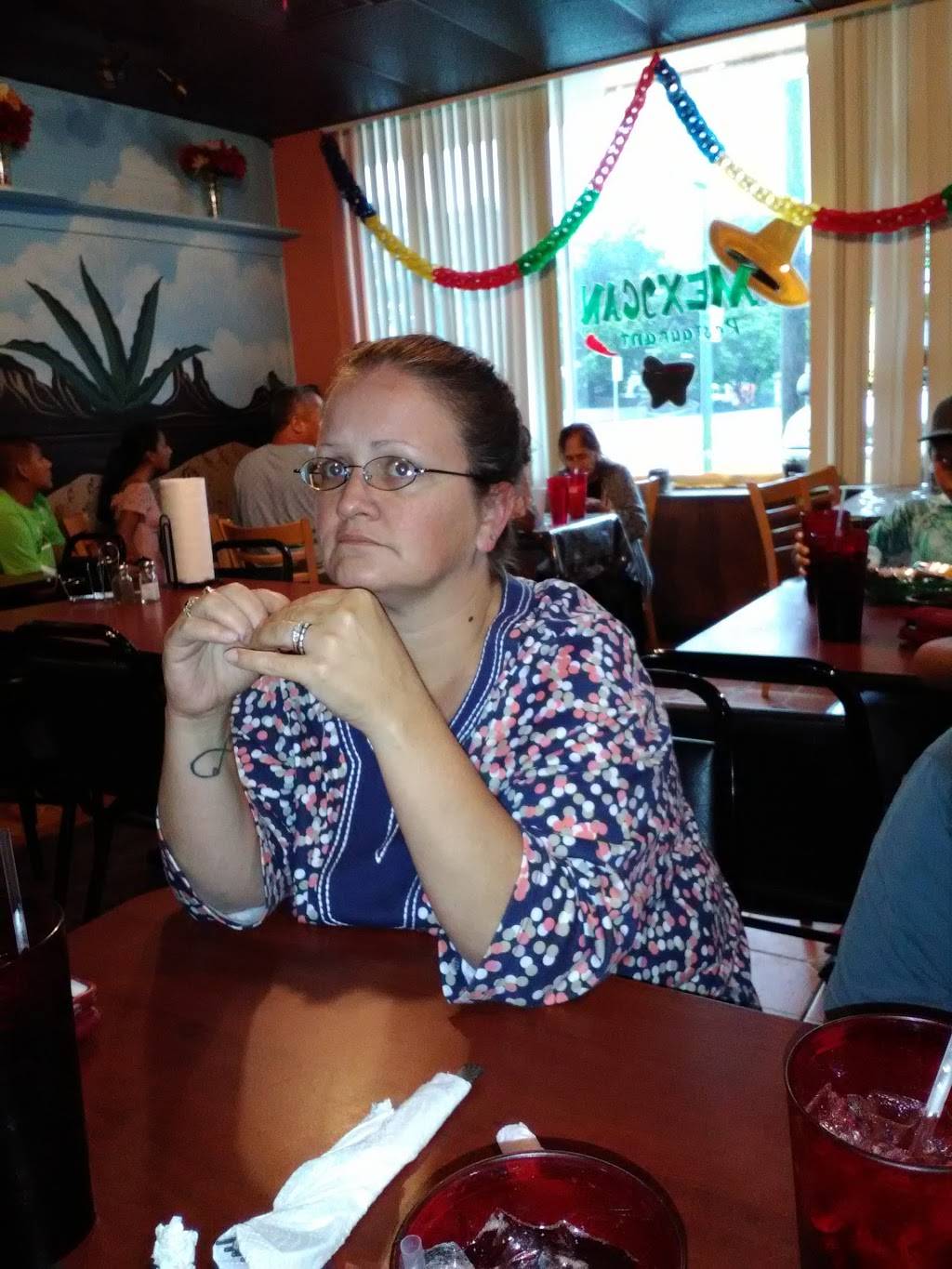 Palmeras Restaurant | restaurant | 105 Summit St, Crescent City, FL 32112, USA | 3866984672 OR +1 386-698-4672