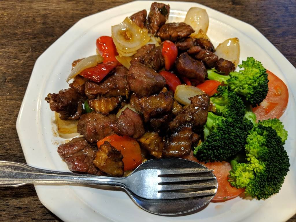 Pho Deluxe | restaurant | 1577 Spring Hill Rd, Vienna, VA 22182, USA | 7039929375 OR +1 703-992-9375