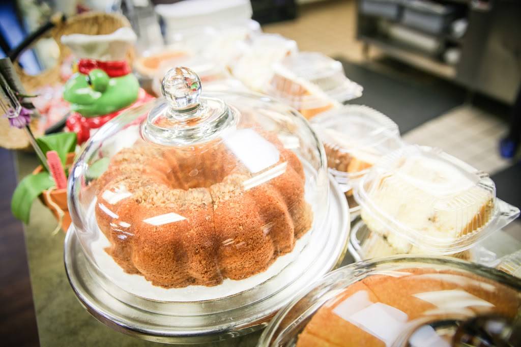 Chez Soul | restaurant | 711 Madison St, Fairfield, CA 94533, USA | 7074273338 OR +1 707-427-3338