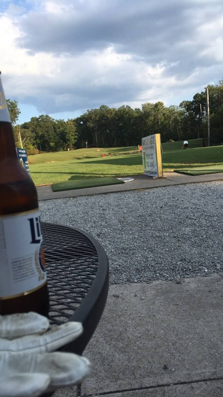 Southridge Golf Range and Larobis Pizza | restaurant | 500 Gateway Rd, Charleston, WV 25309, USA | 3047446480 OR +1 304-744-6480