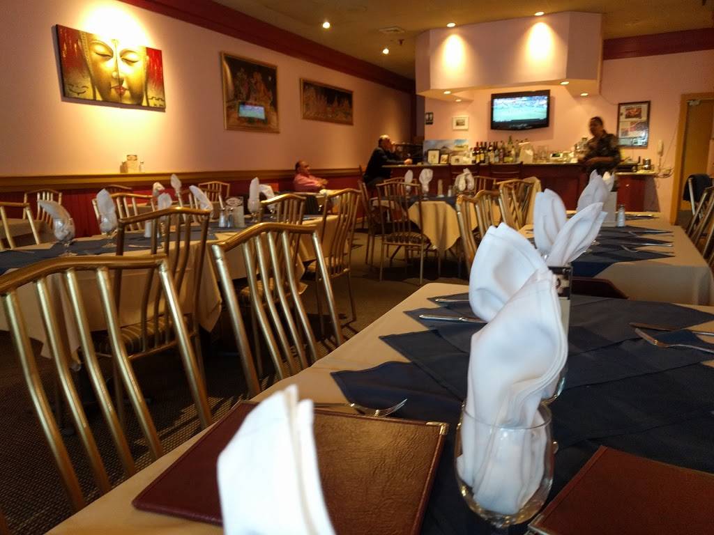 Indian Pavilion | restaurant | 511 Main St, Hyannis, MA 02601, USA | 5087900985 OR +1 508-790-0985