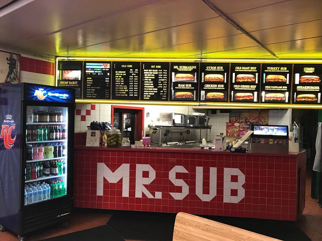 Mr. Submarine | restaurant | 5333 W 159th St, Oak Forest, IL 60452, USA | 7086874506 OR +1 708-687-4506