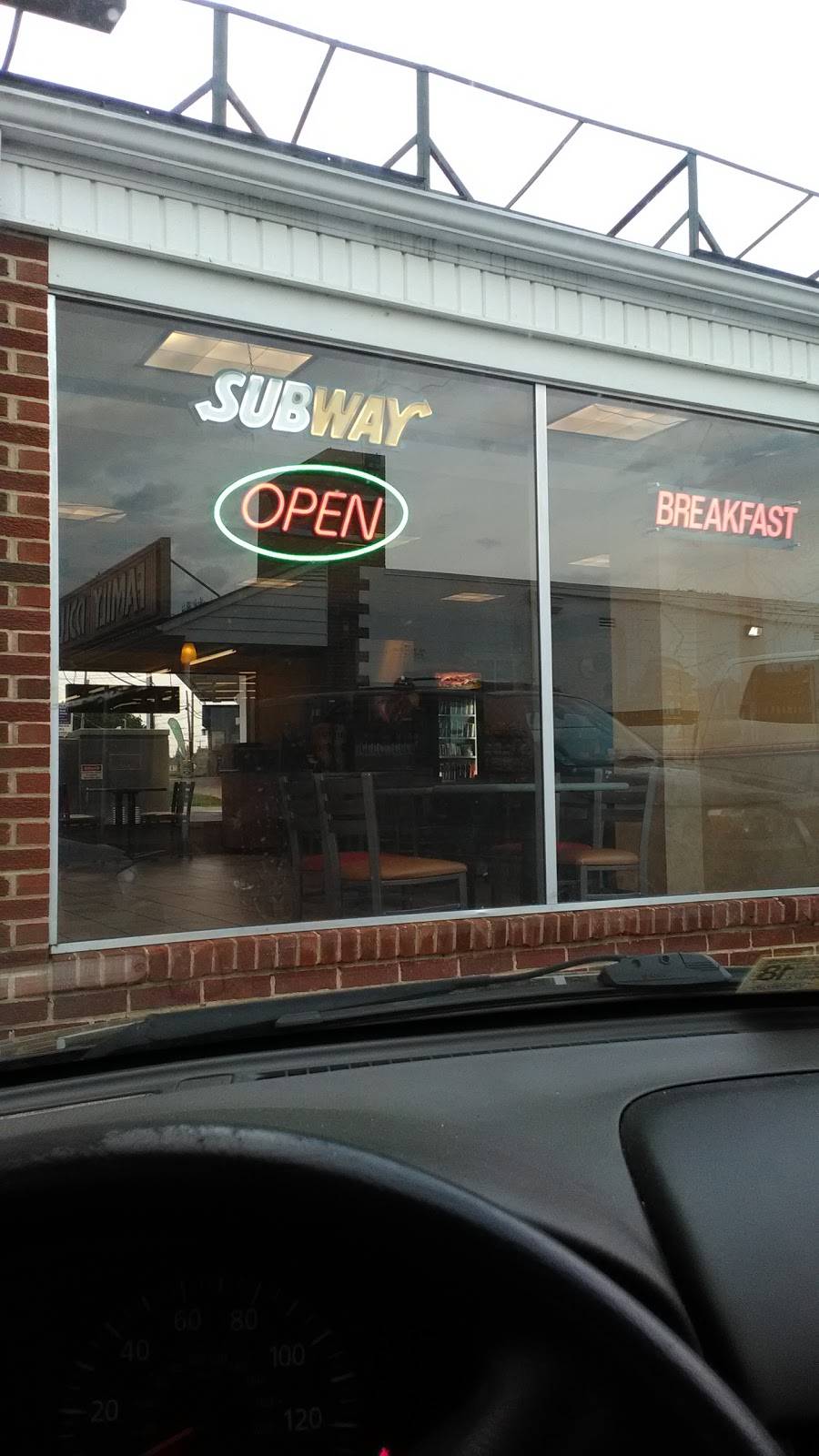 Subway | restaurant | 101 S Stuart Ave, Elkton, VA 22827, USA | 5402981011 OR +1 540-298-1011