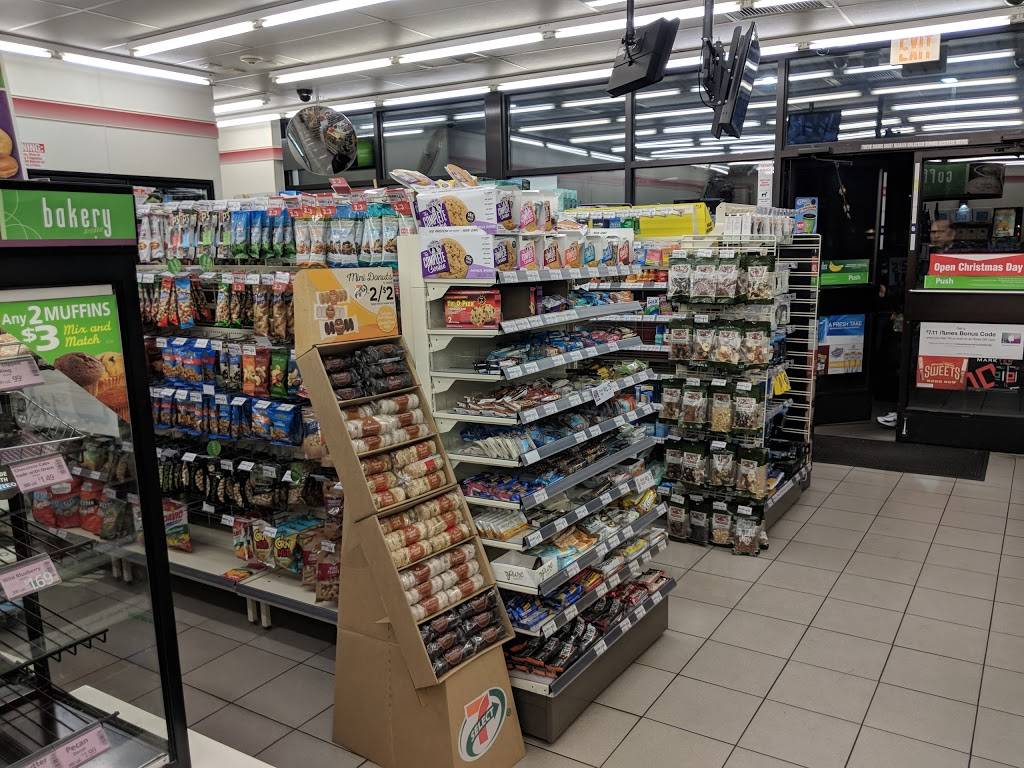 7-Eleven | bakery | 450 Livingston St, Norwood, NJ 07648, USA | 2017680914 OR +1 201-768-0914