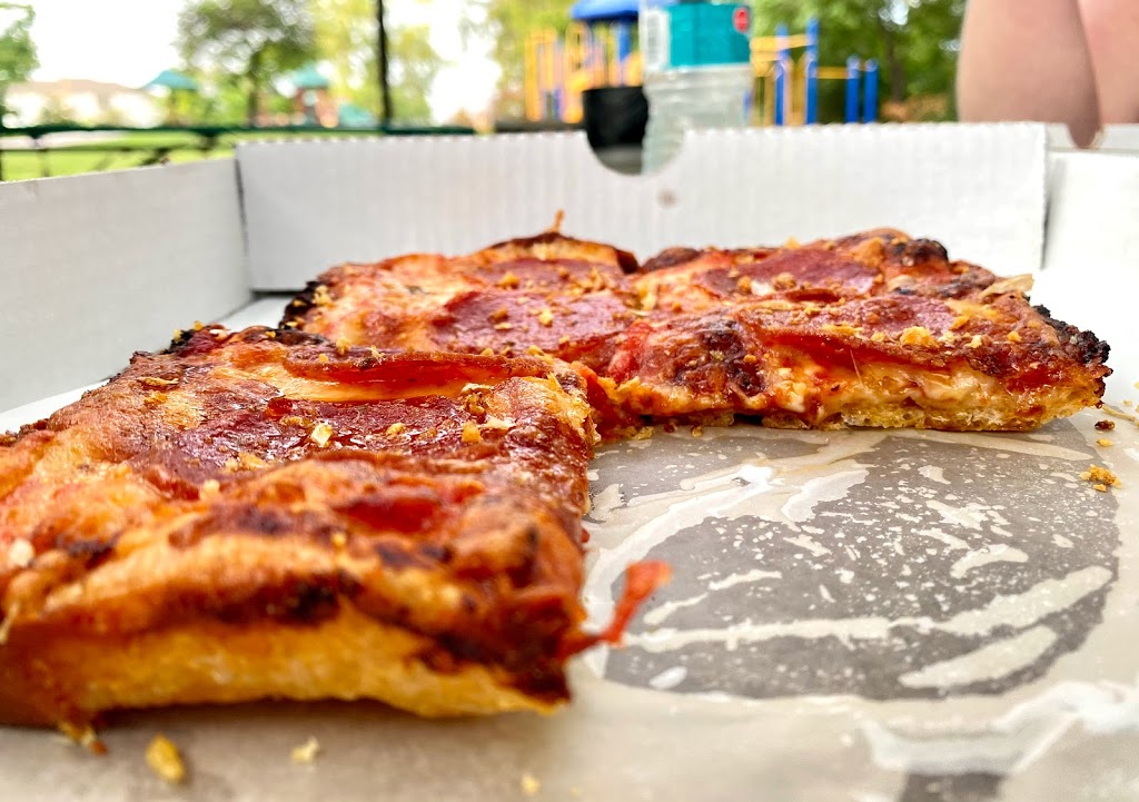 Motor Town Pizza | restaurant | 8388 Musick Memorial Dr, Brentwood, MO 63144, USA | 3145145392 OR +1 314-514-5392