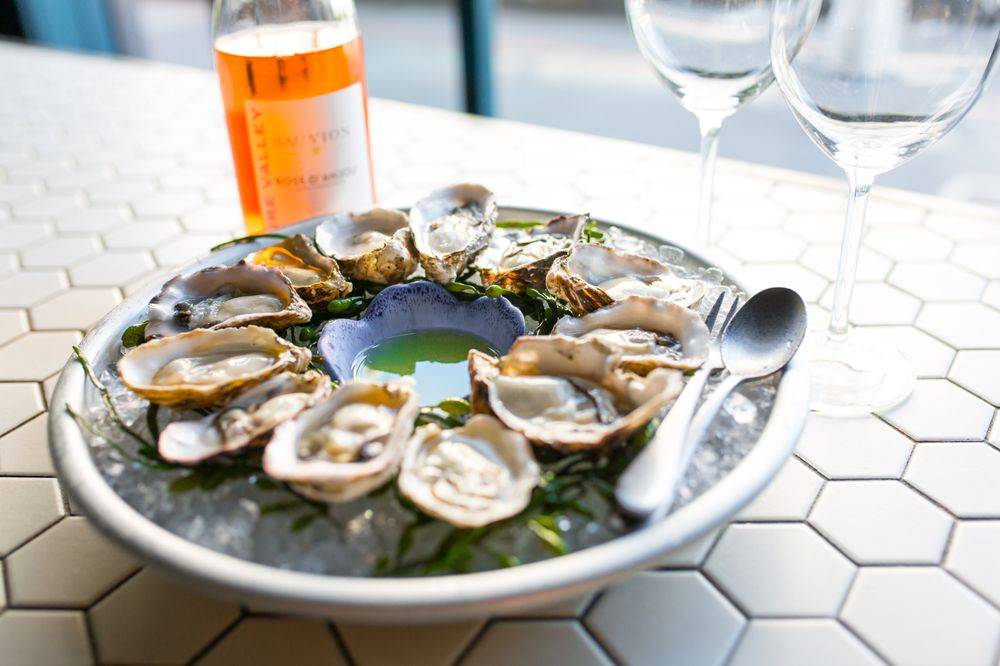 The Dorian | restaurant | 2001 Chestnut St, San Francisco, CA 94123, USA | 4158142671 OR +1 415-814-2671