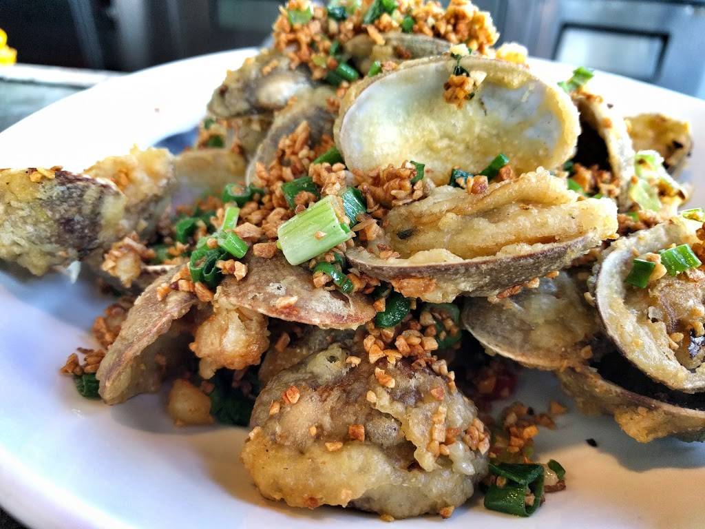 EMC Seafood & Raw Bar | restaurant | 6252 Topanga Canyon Blvd #1695, Woodland Hills, CA 91367, USA | 8187041899 OR +1 818-704-1899