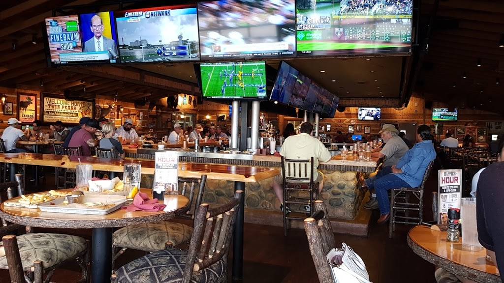 Twin Peaks Restaurant | restaurant | 5425 S Padre Island Dr #149, Corpus Christi, TX 78411, USA | 3619927325 OR +1 361-992-7325