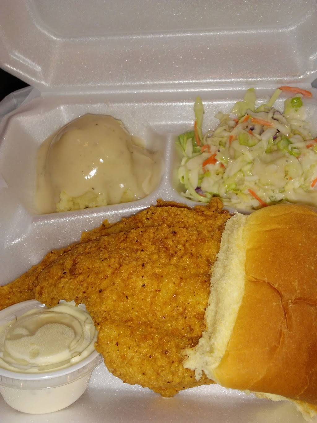 Neptunes Seafood House | restaurant | 1922 Goliad Rd, San Antonio, TX 78223, USA | 2103377294 OR +1 210-337-7294