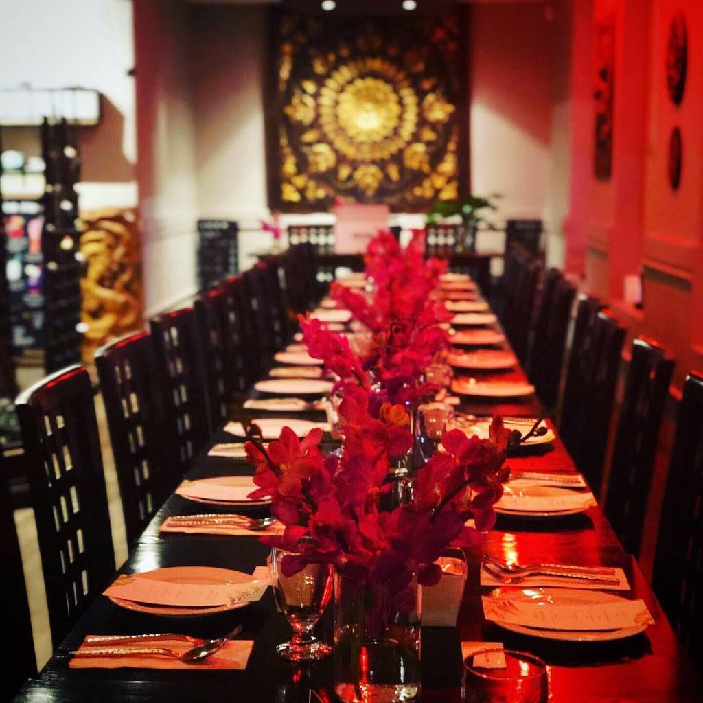 Siam Dish Thai Cuisine | restaurant | 730 Guelph Line, Burlington, ON L7R 3N5, Canada | 9056322525 OR +1 905-632-2525