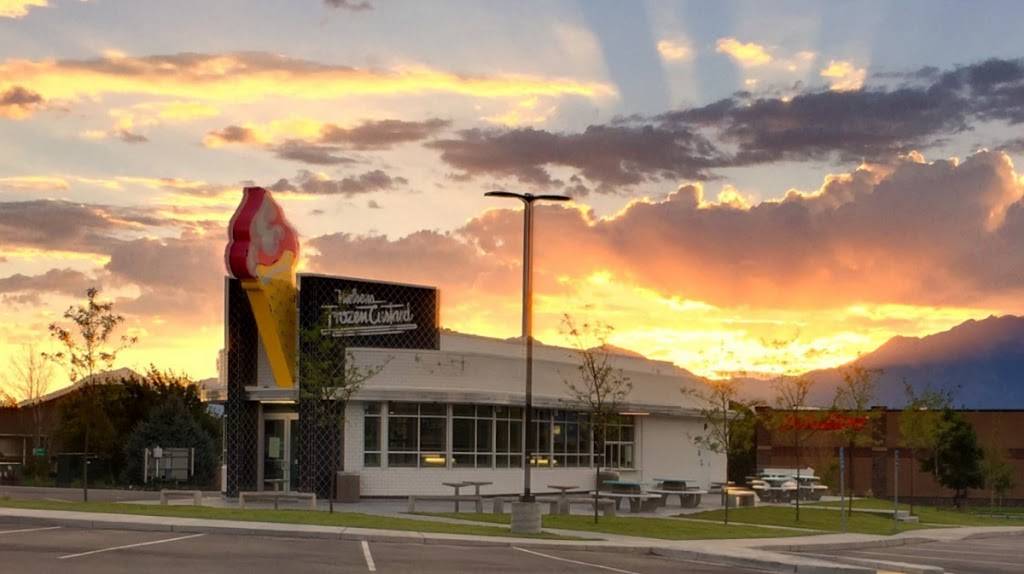 Nielsens Frozen Custard | restaurant | 3779 S Jordan Pkwy, South Jordan, UT 84009, USA | 8012807479 OR +1 801-280-7479
