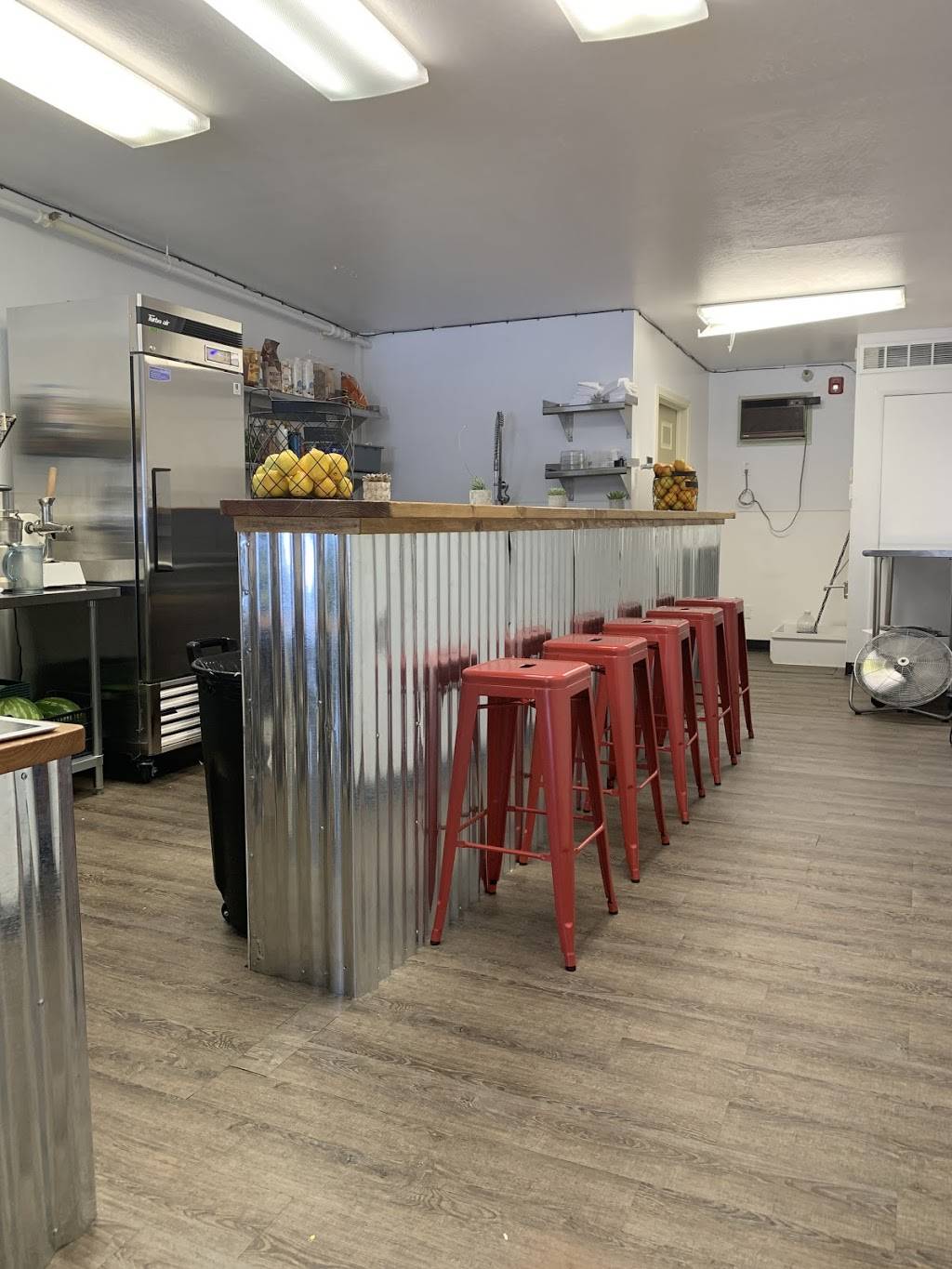 Thania’s Juice Bar | restaurant | 868 Tahoe Blvd # 7, Incline Village, NV 89451, USA | 7752982858 OR +1 775-298-2858