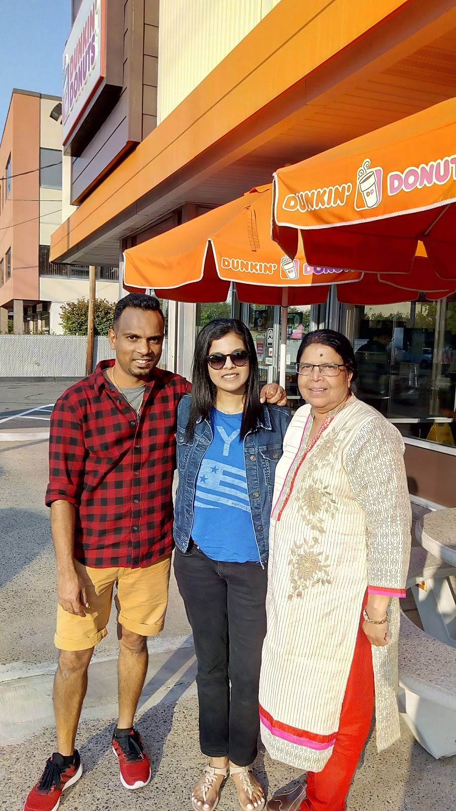 Dunkin | bakery | 136 Washington Ave, North Haven, CT 06473, USA | 2032397065 OR +1 203-239-7065