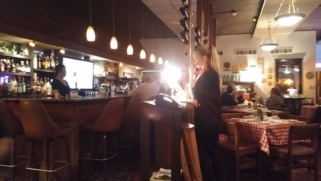 Oliverii North | restaurant | 384 Lake St, Antioch, IL 60002, USA | 8473959999 OR +1 847-395-9999