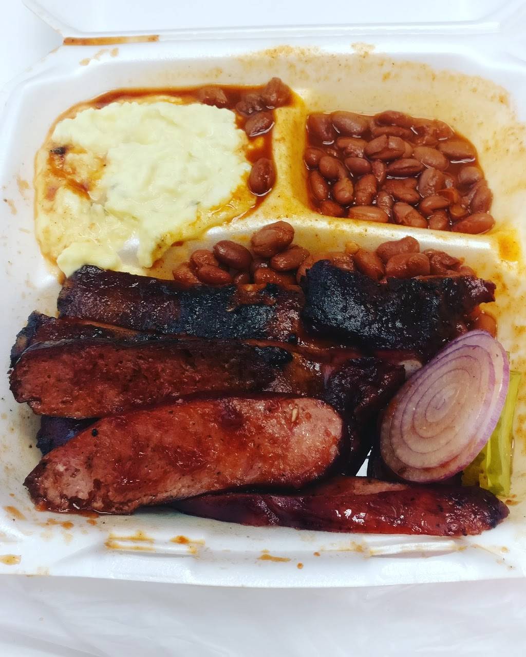 Larrys Countrystyle BBQ | restaurant | 710 W Main St, Madisonville, TX 77864, USA | 9363487487 OR +1 936-348-7487