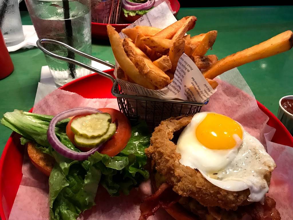 Big Billys Burger Joint | restaurant | 5070 International Blvd, North Charleston, SC 29418, USA | 8437474949 OR +1 843-747-4949