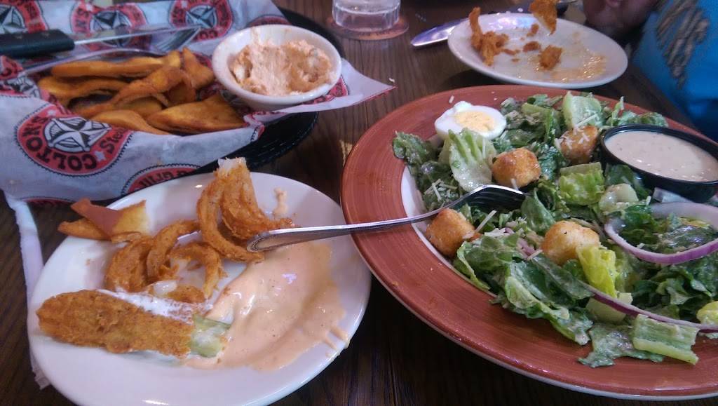 Coltons Steak House & Grill | restaurant | 5 Eastport Plaza Dr, Collinsville, IL 62234, USA | 6182238977 OR +1 618-223-8977