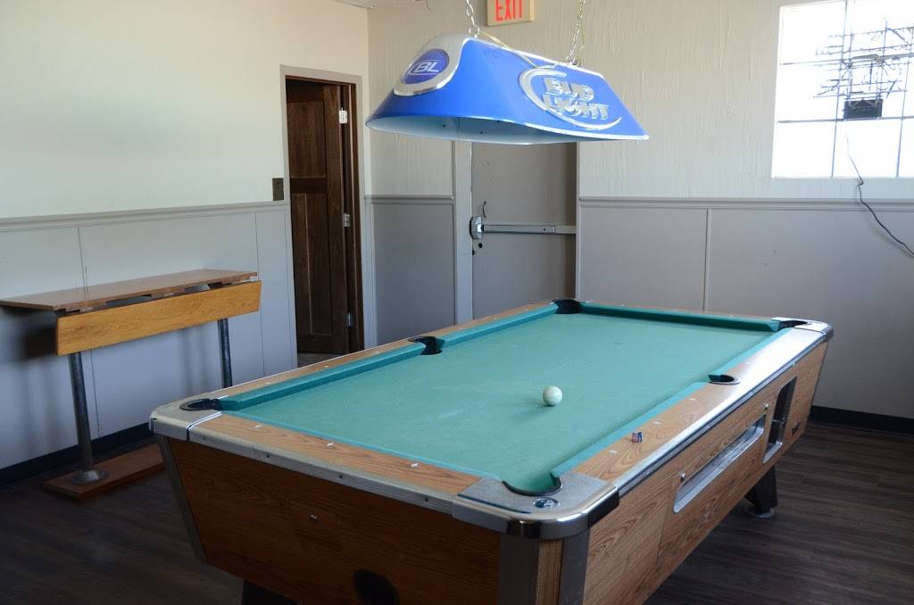 Two Gingers Tavern & Eatery | restaurant | 231-233 1st Ave W, Cascade, IA 52033, USA | 5638523378 OR +1 563-852-3378