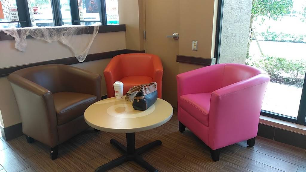 Dunkin | bakery | 15935 SW Warfield Blvd, Indiantown, FL 34956, USA | 7722482048 OR +1 772-248-2048