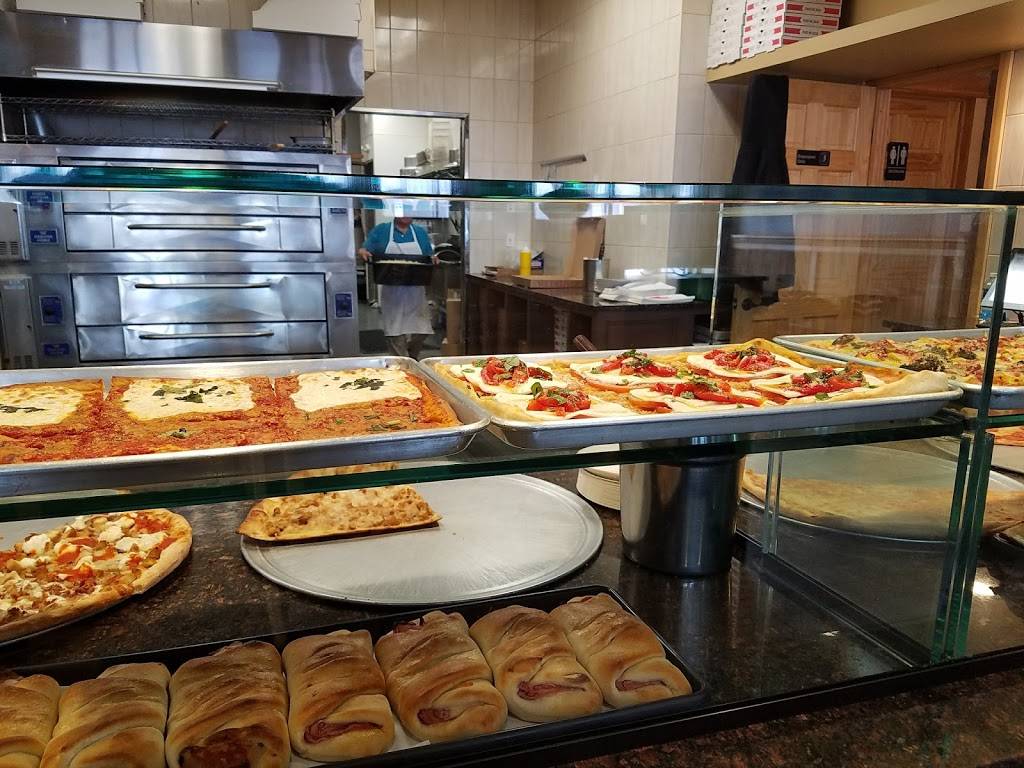 Pizza 300 | restaurant | 1208 NY-300, Newburgh, NY 12550, USA | 8455616161 OR +1 845-561-6161