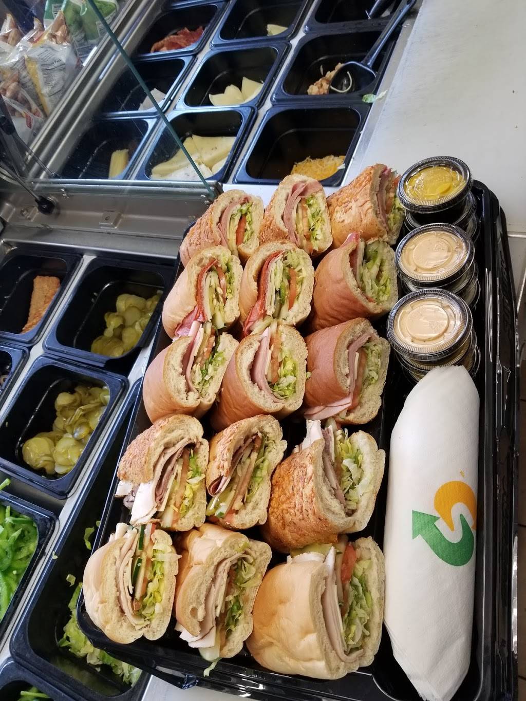 Subway | meal takeaway | 138 Cambridge St, Boston, MA 02114, USA | 6177224068 OR +1 617-722-4068