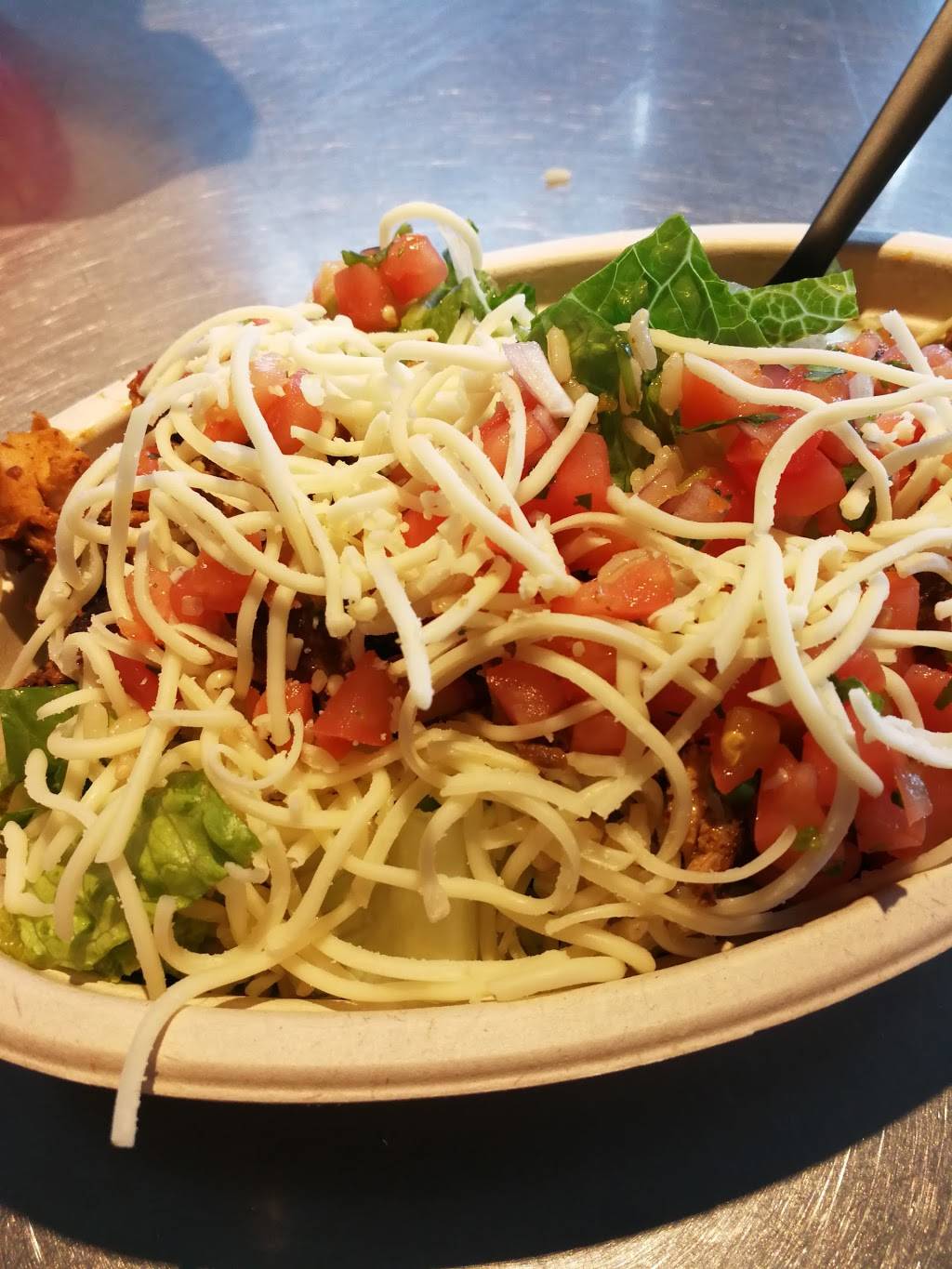 Chipotle Mexican Grill | restaurant | 84 Adams Rd, Rochester Hills, MI 48309, USA | 2484020047 OR +1 248-402-0047