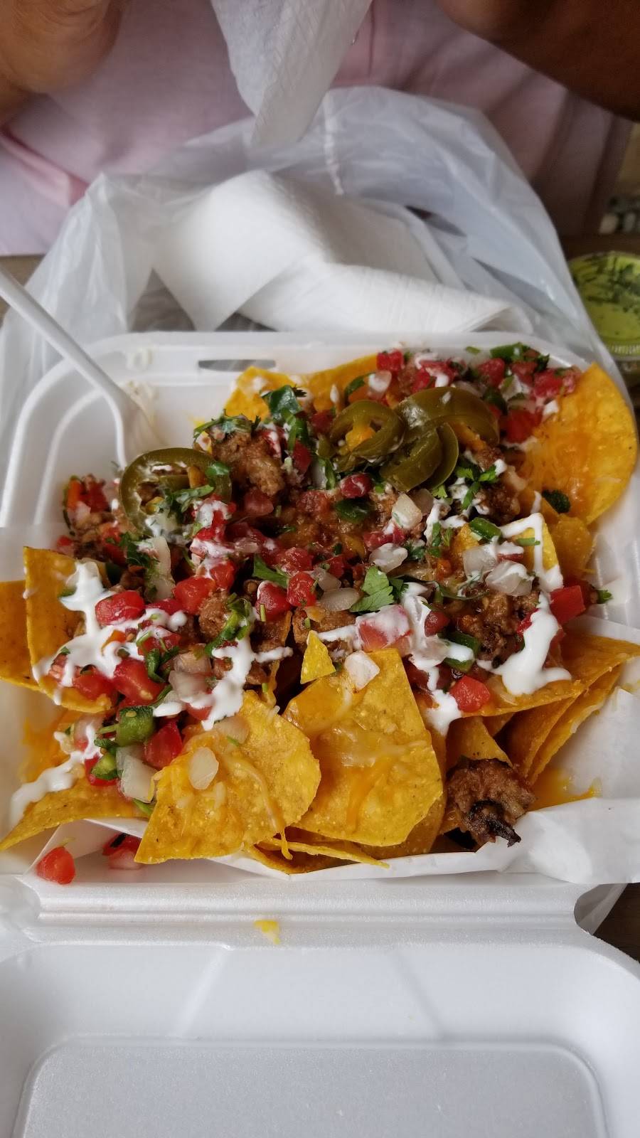 Taqueria Los Tetillas | restaurant | 15220 SE 37th St #1731, Bellevue, WA 98006, USA | 4252293876 OR +1 425-229-3876